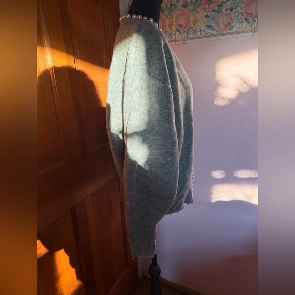 Commense Pearl Trim Ripped Hem Cardigan - Picture 7 of 16